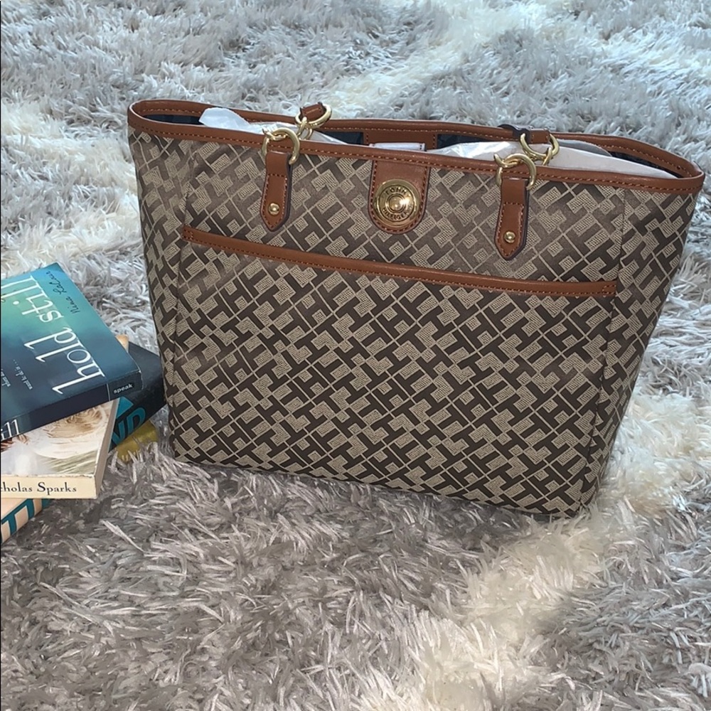 Tommy Hilfiger Tote. Brand New!